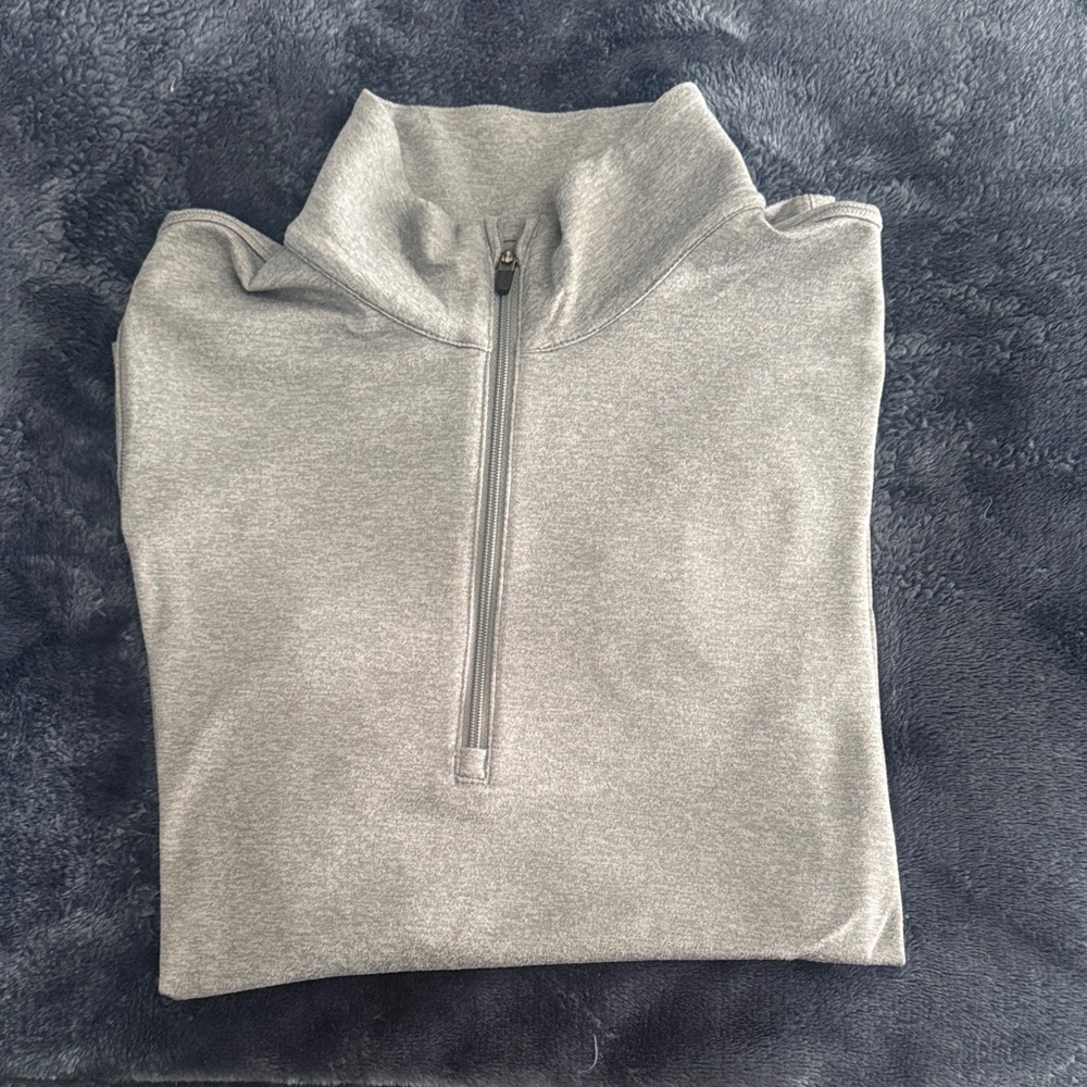 Vuori Women's 1/4 Zip blue size XS